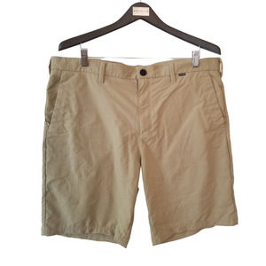 Hurley Golf Men's‎ Shorts Khaki Size 38 Inseam 9 in